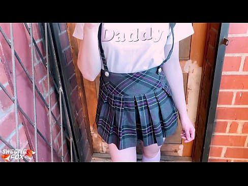 ❤️ Schoolgirl Mengisap penisnya dalam-dalam dan meniduri alih-alih kelas. ❤❌ Hanya porno pada kami ❤